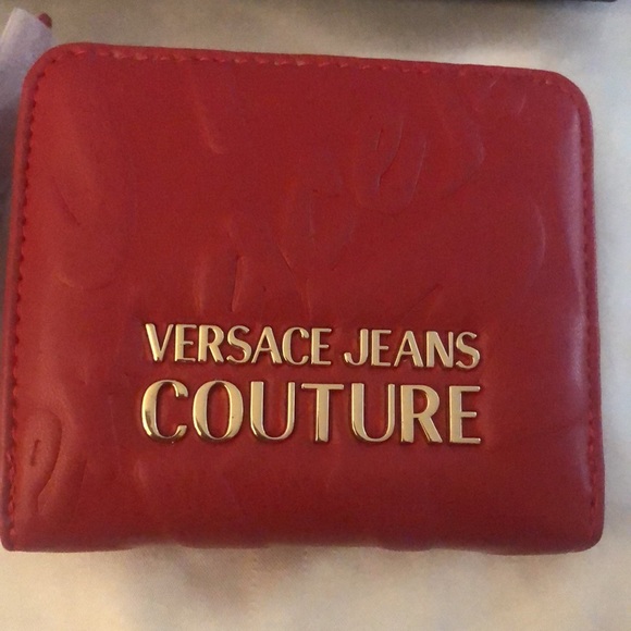 Versace Jeans Couture Range I Embossed ZA Compact Wallet Color Scarlet NWT & Box - Picture 14 of 16